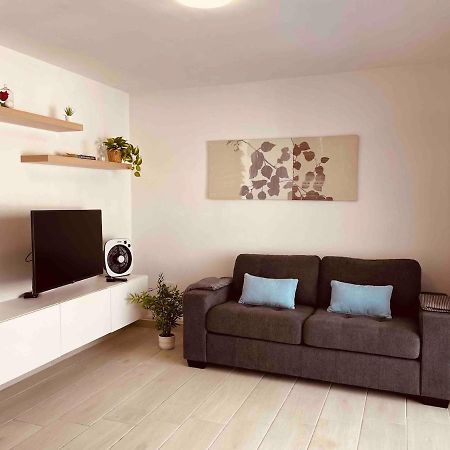 Apartment Luna -Modern One Bedroom Apartment In Central Puerto Del Carmen ティアス エクステリア 写真